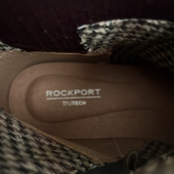 NEW Rockport Ryleigh‎ Grace Waterproof Ankle Boots Chelsea Style Plum Size 7 1/2 - Picture 8 of 13